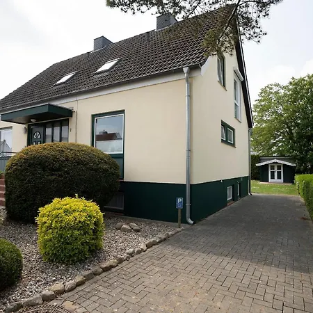 Haus Waidmannsruh Hubertus Апартаменты Келленхузен